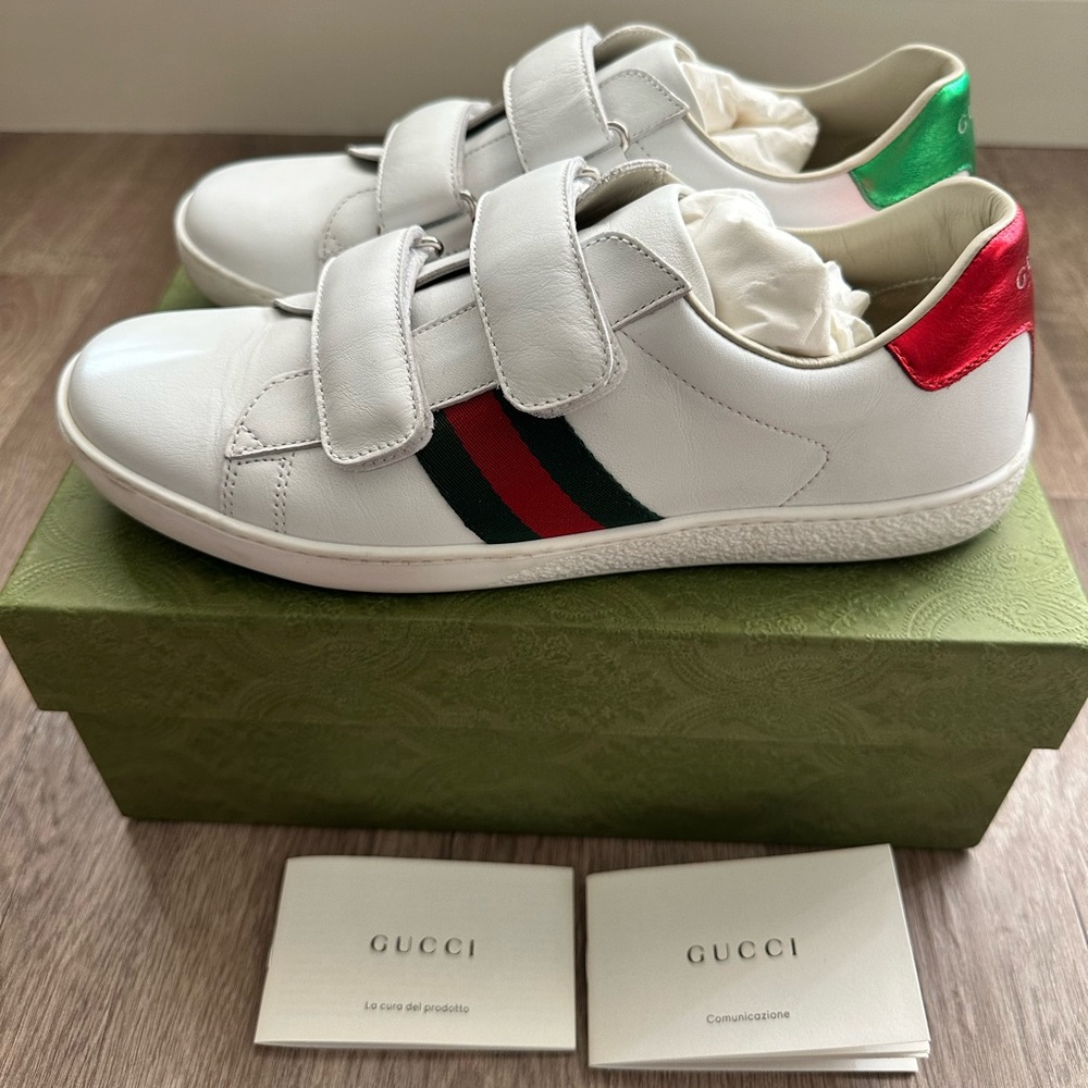 Gucci Ace Leather Sneaker size EU37 Like New- Retail $470 + tax